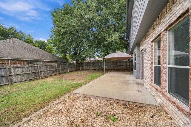 3808 W Detroit Street, Broken Arrow, OK 74012
