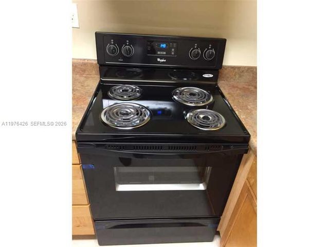 216 Meadows Cir 216, Boynton Beach, FL 33436