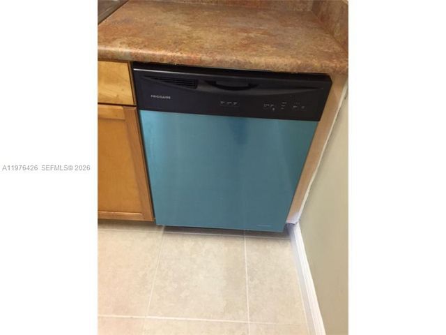 216 Meadows Cir 216, Boynton Beach, FL 33436