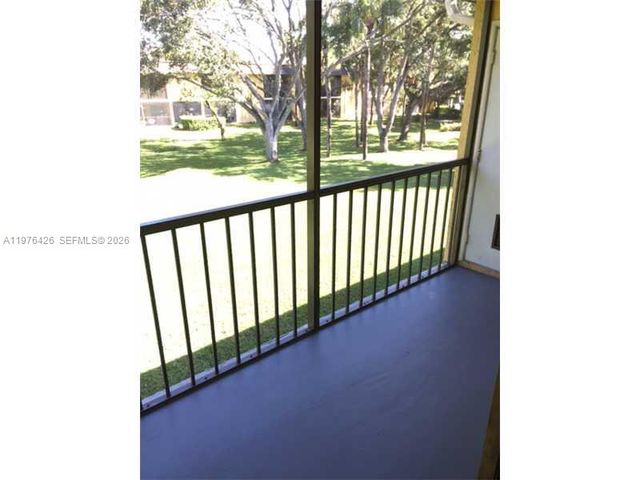 216 Meadows Cir 216, Boynton Beach, FL 33436