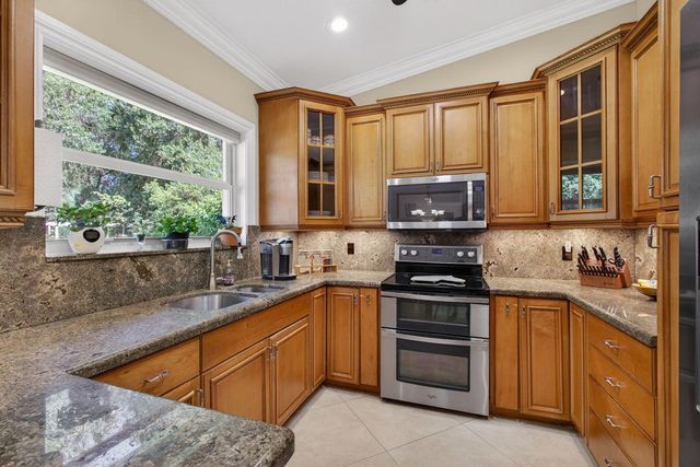 15678 95th Avenue N, Jupiter, FL 33478