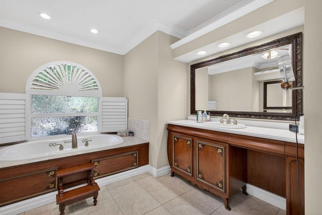 15678 95th Avenue N, Jupiter, FL 33478