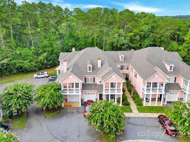 1358 21st Avenue NE, Hickory, NC 28601