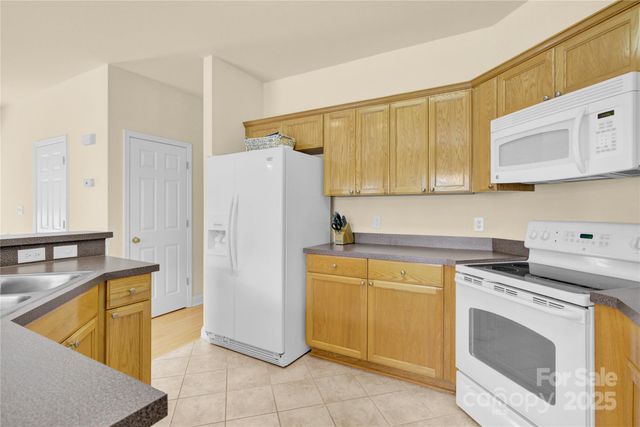 1358 21st Avenue NE, Hickory, NC 28601