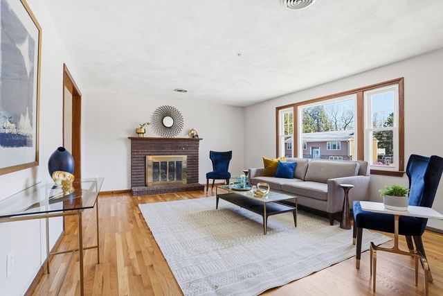 175 Mallard Way, Waltham, MA 02452