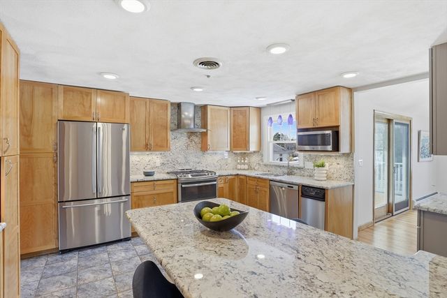 175 Mallard Way, Waltham, MA 02452