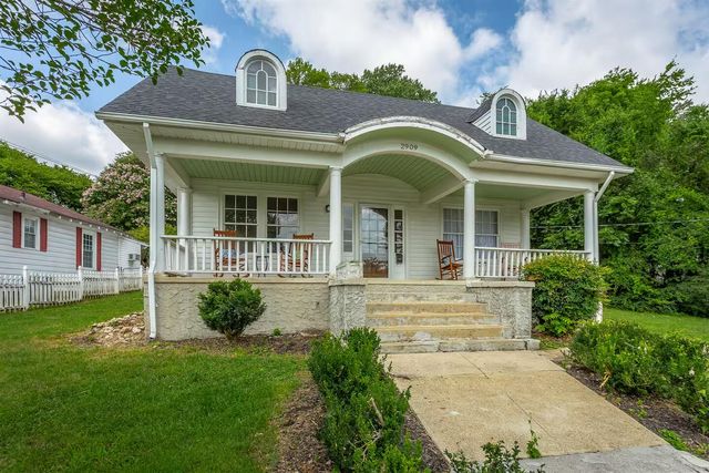 2909 E Crescent Circle, Chattanooga, TN 37407