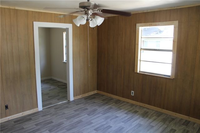 651 Trevino St, Alice, TX 78332