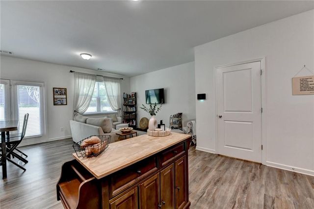 3079 Tarian Way, Decatur, GA 30034