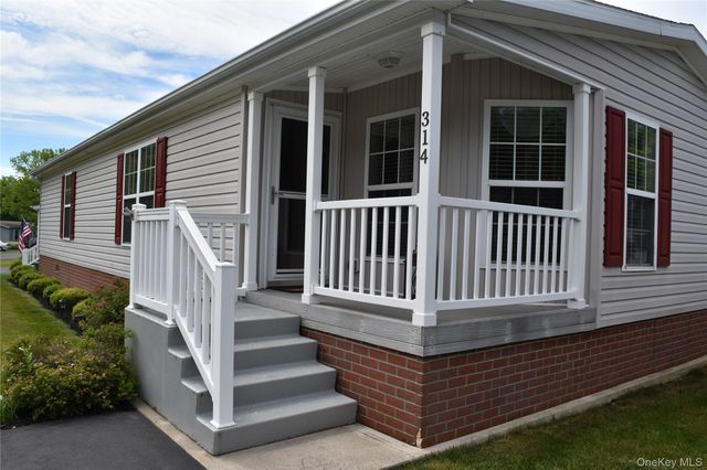 314 Brittany Terrace, Rock Tavern, NY 12575