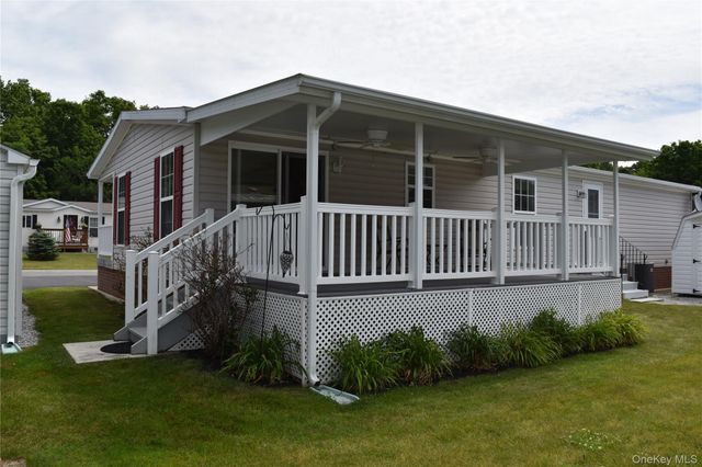 314 Brittany Terrace, Rock Tavern, NY 12575