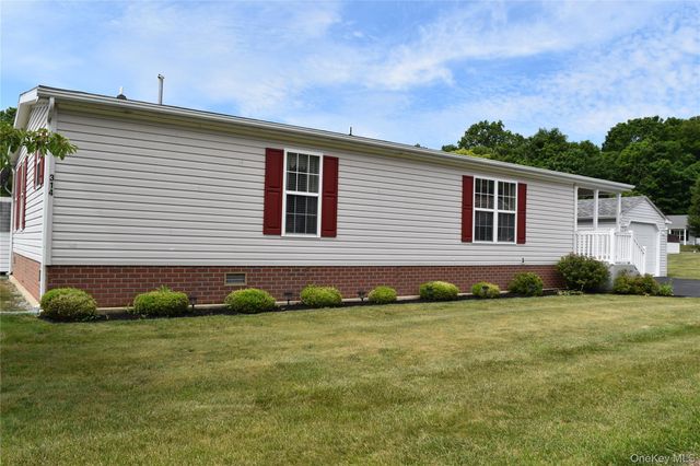 314 Brittany Terrace, Rock Tavern, NY 12575