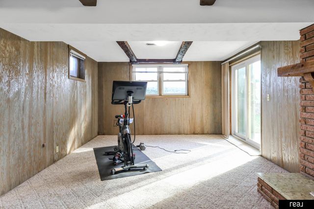 3715 S 49th Street, Omaha, NE 68106