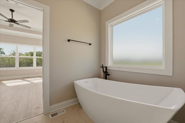 135 Stewarts Landing Dr, Mount Juliet, TN 37122