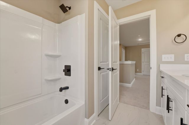 135 Stewarts Landing Dr, Mount Juliet, TN 37122