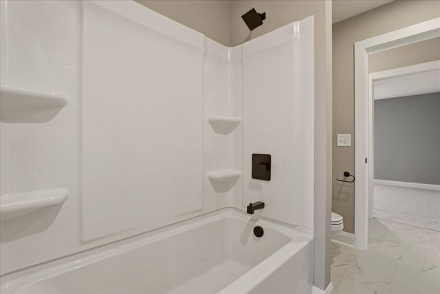 135 Stewarts Landing Dr, Mount Juliet, TN 37122