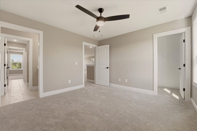 135 Stewarts Landing Dr, Mount Juliet, TN 37122