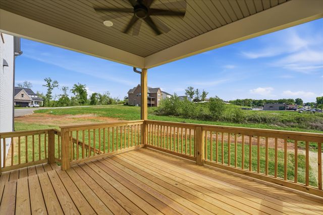 135 Stewarts Landing Dr, Mount Juliet, TN 37122