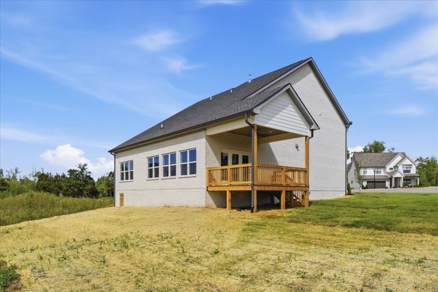 135 Stewarts Landing Dr, Mount Juliet, TN 37122