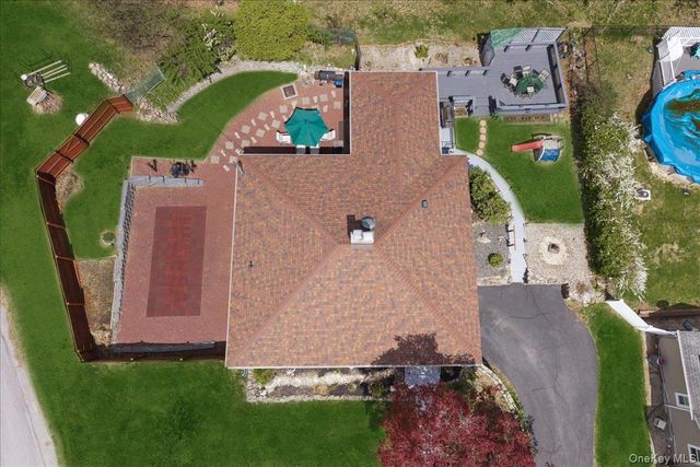 532 Shore Drive, New Windsor, NY 12553