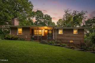 118 Mountain View Circle, Elizabethton, TN 37643