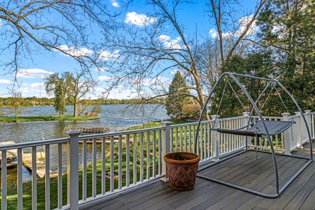 455 S Owasso Boulevard W, Roseville, MN 55113