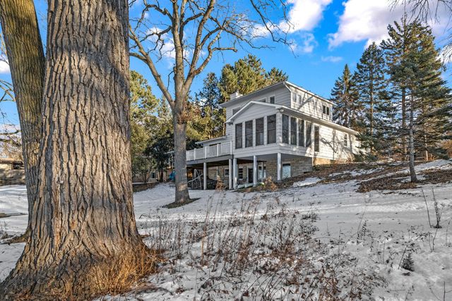 455 S Owasso Boulevard W, Roseville, MN 55113