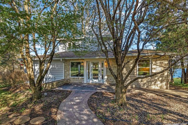 455 S Owasso Boulevard W, Roseville, MN 55113