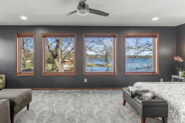455 S Owasso Boulevard W, Roseville, MN 55113