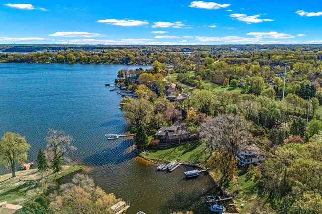455 S Owasso Boulevard W, Roseville, MN 55113