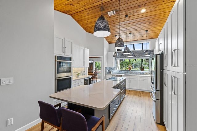 100 MILINDA LANE, Oviedo, FL 32765