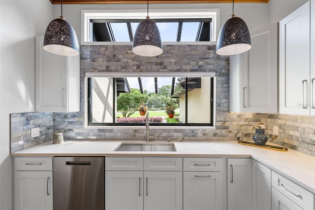 100 MILINDA LANE, Oviedo, FL 32765