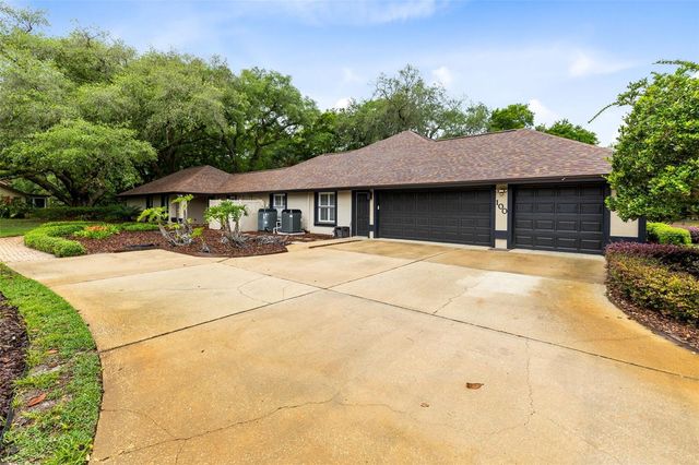 100 MILINDA LANE, Oviedo, FL 32765