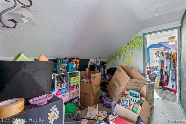 25673 Ford Street, Roseville, MI 48066