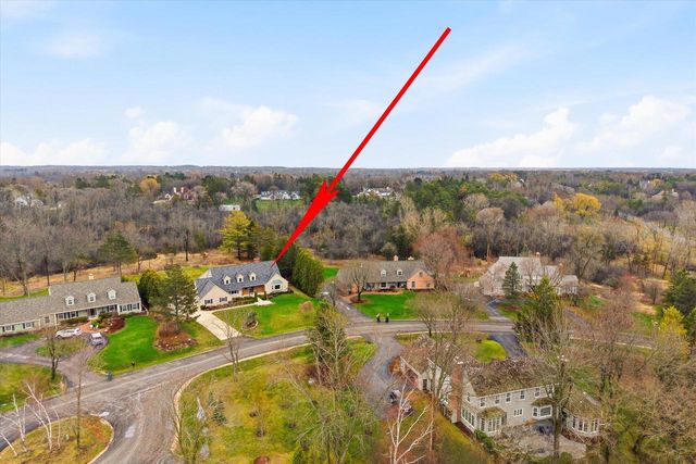 10270 Range Line COURT, Mequon, WI 53092