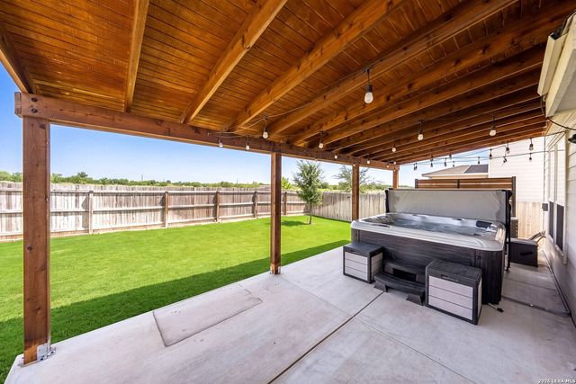 4873 Park Glen, Marion, TX 78124