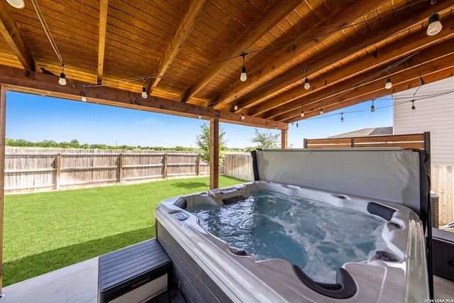 4873 Park Glen, Marion, TX 78124