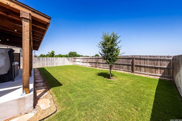 4873 Park Glen, Marion, TX 78124