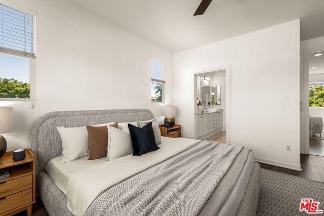 5816 W 85th Place, Los Angeles, CA 90045