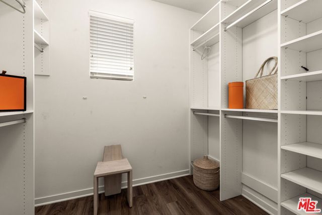 5816 W 85th Place, Los Angeles, CA 90045