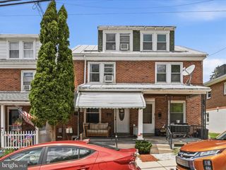444 WASHINGTON AVE, Ephrata, PA 17522