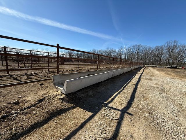 8948 Sunny Slope Lane, Mountain Grove, MO 65711