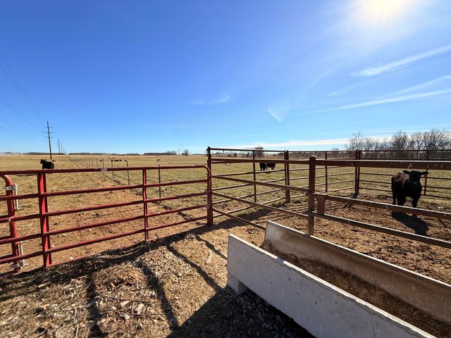 8948 Sunny Slope Lane, Mountain Grove, MO 65711