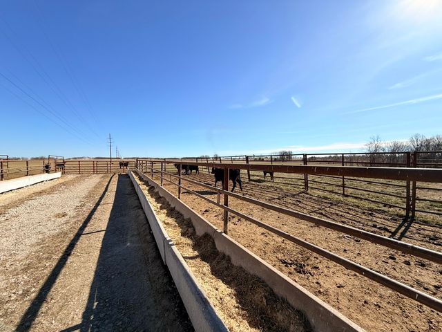 8948 Sunny Slope Lane, Mountain Grove, MO 65711