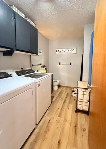 8948 Sunny Slope Lane, Mountain Grove, MO 65711