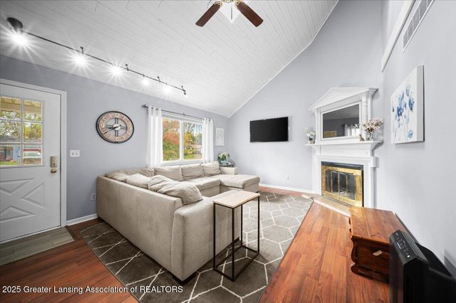 4600 Glenberry Drive, Holt, MI 48842