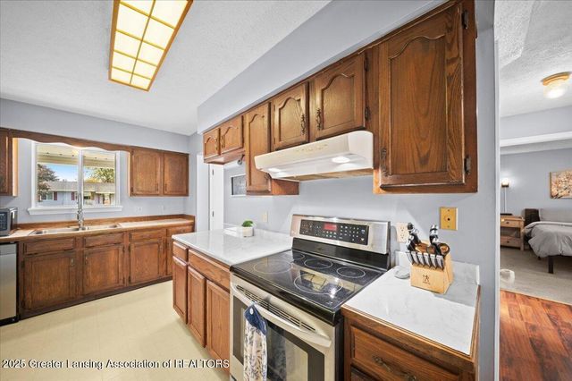 4600 Glenberry Drive, Holt, MI 48842