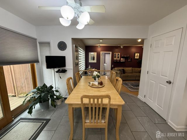 86 Tall Oaks Drive, East Brunswick, NJ 08816