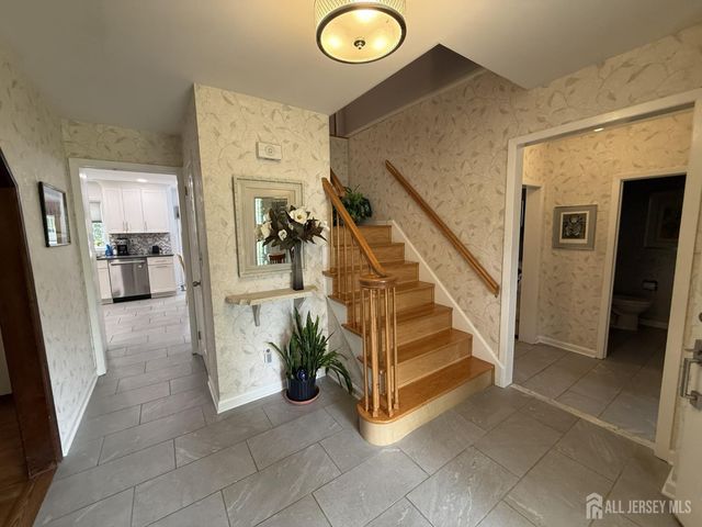 86 Tall Oaks Drive, East Brunswick, NJ 08816