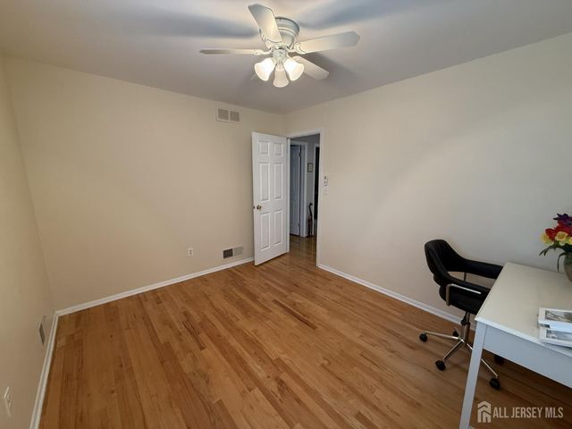 86 Tall Oaks Drive, East Brunswick, NJ 08816